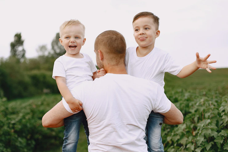 Fathers and Sibling Relationships: Fostering Strong Bonds